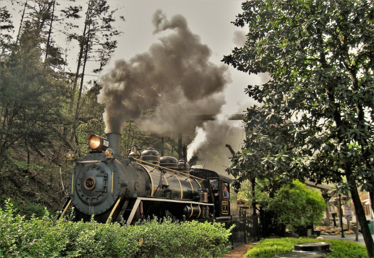 Chasing Fireflies Treehouse, 1089 Of Free Attraction Tickets For Each Paid Day, Dollywood And More! セバービル エクステリア 写真
